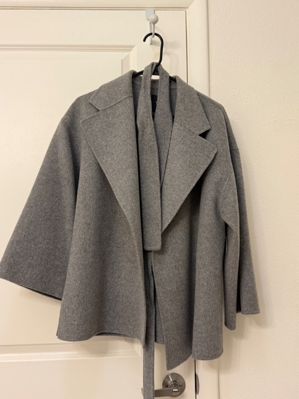 Quiet Luxury - Theory Wool Cashmere Wrap Coat Gray S Belted Open Front